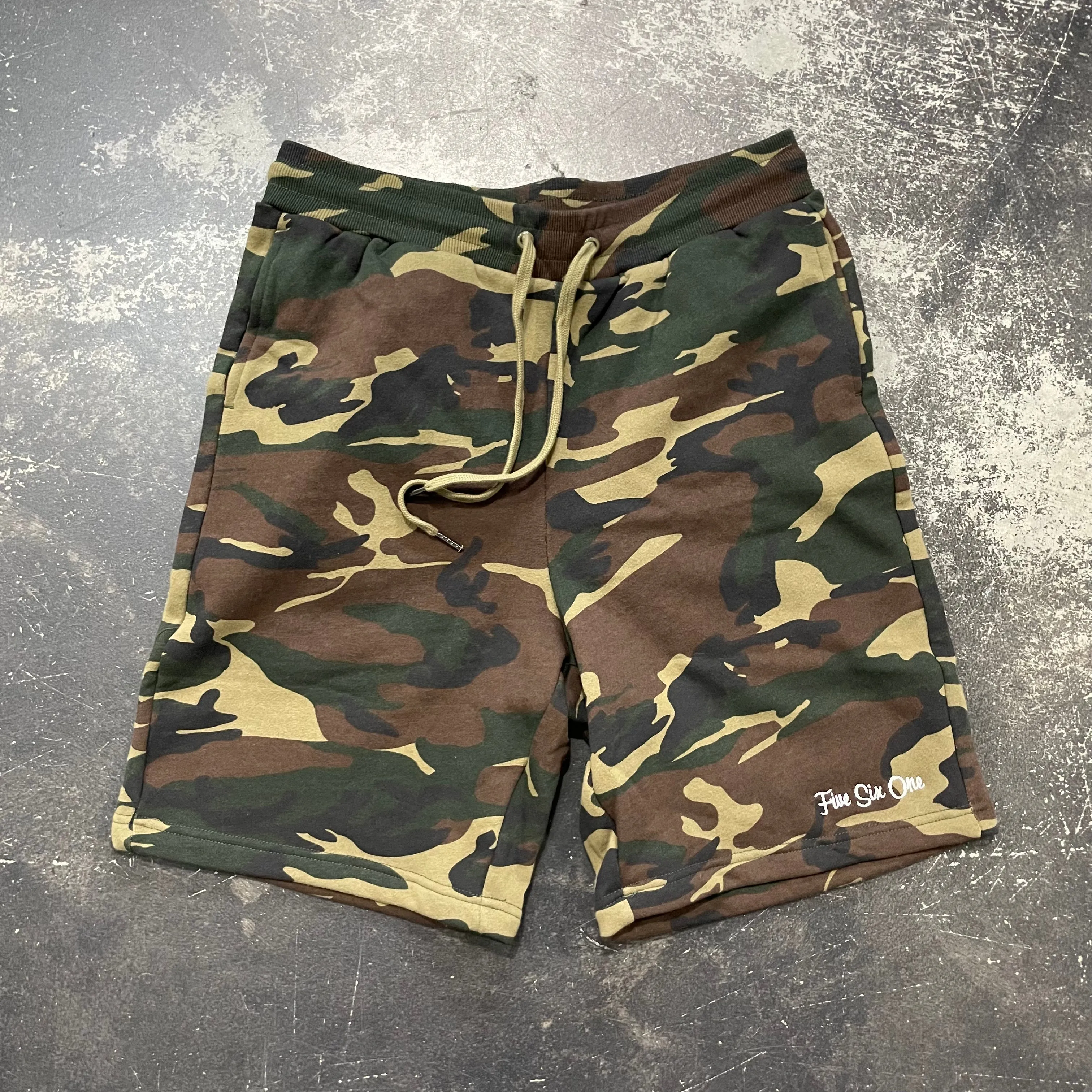 561 Sweat Short II Camo/White