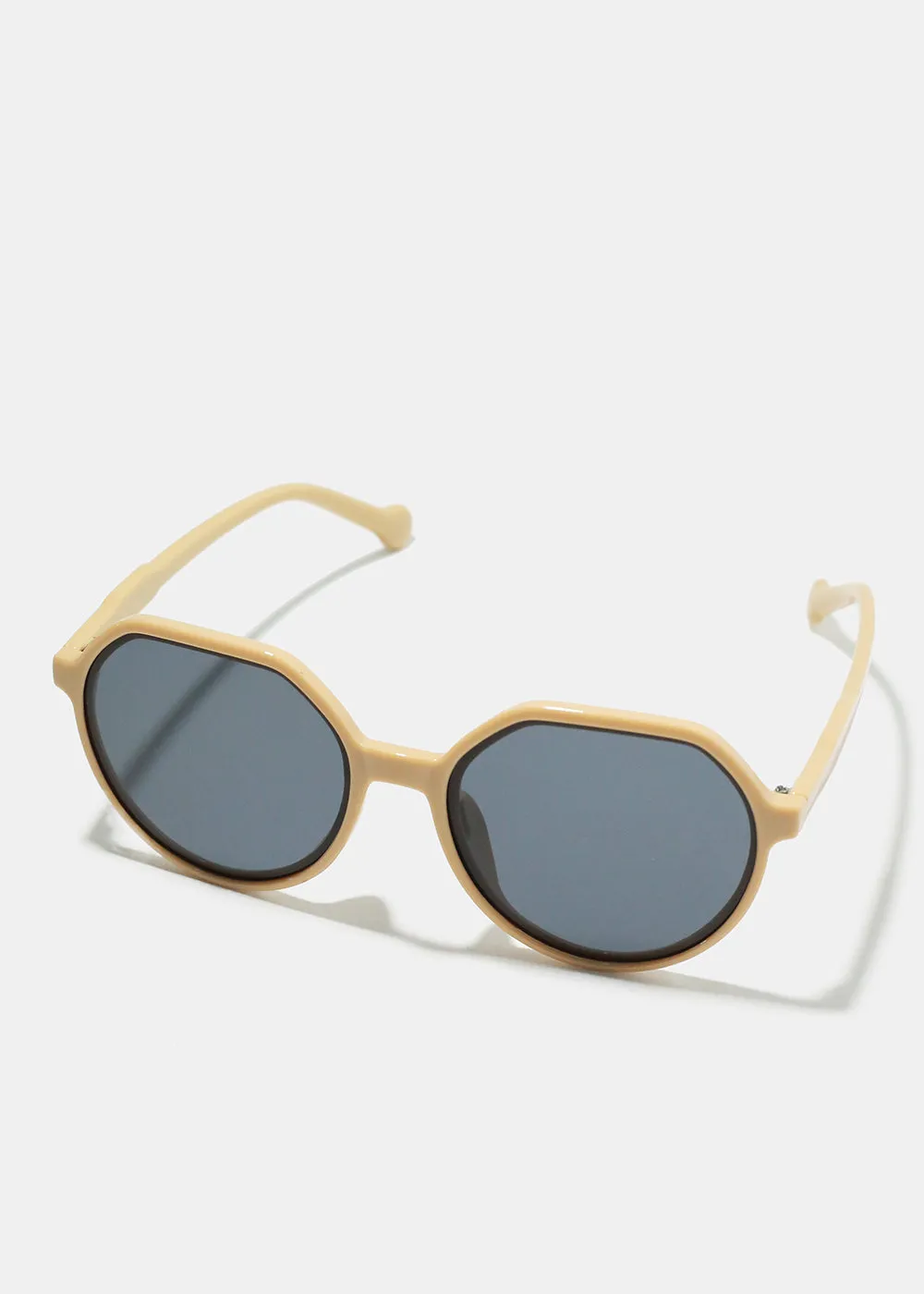 A  Retro Rounded Sunglasses