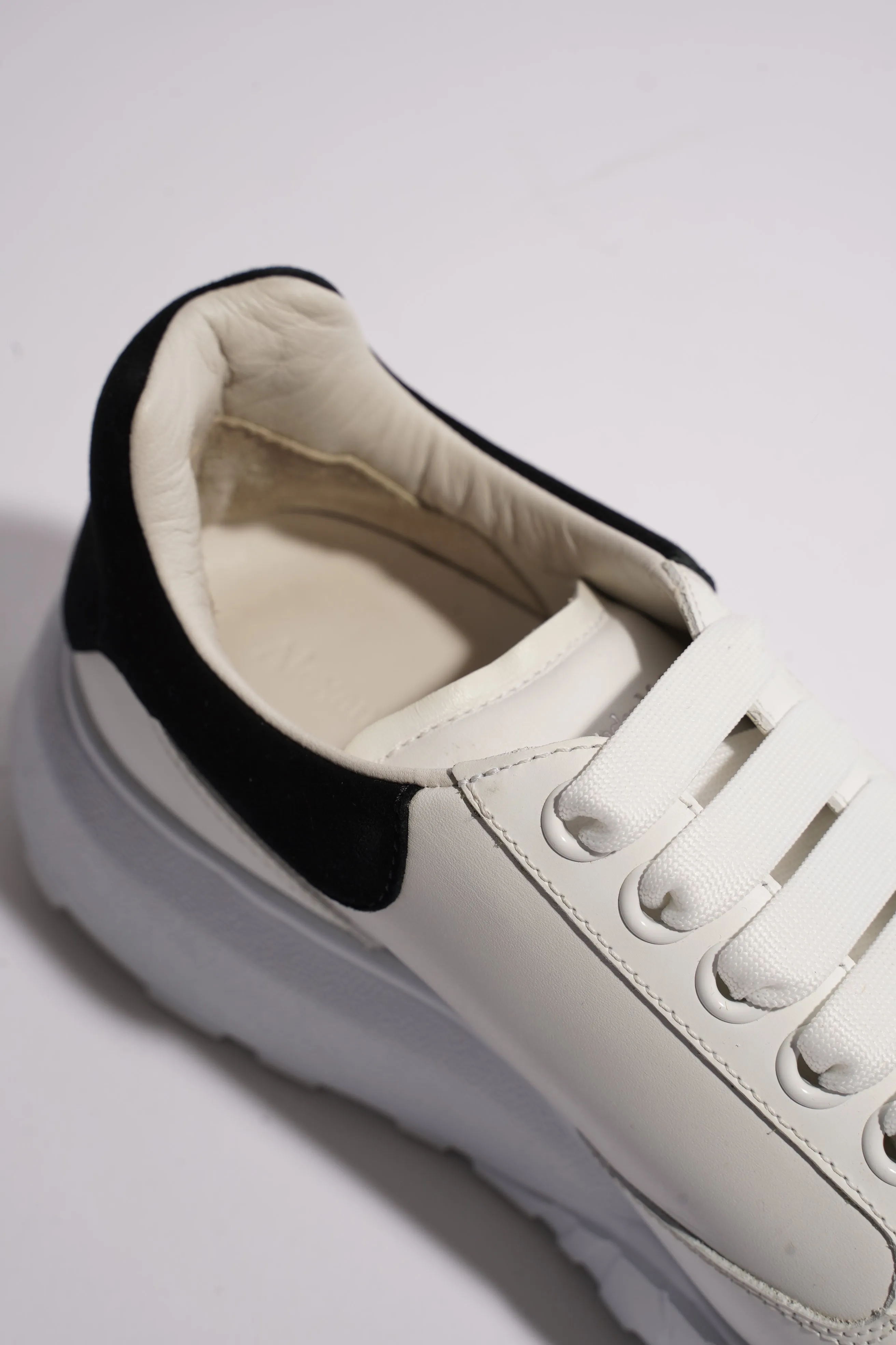 Alexander McQueen Oversized Court Sneaker White / Black Tab Leather EU 38.5 UK 5.5