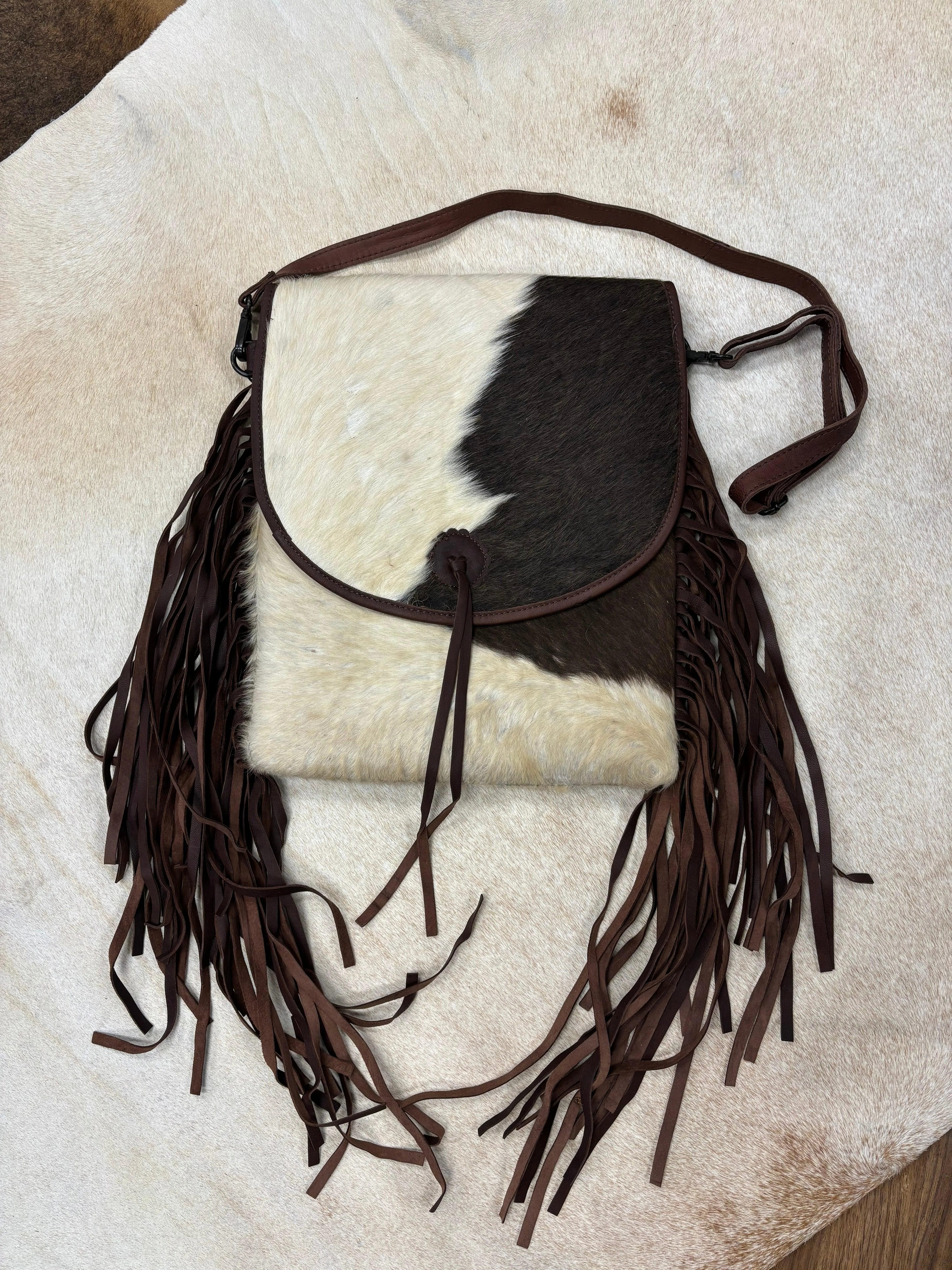 American Darling Cowhide Hair-On Concealed Carry Crossbody Purse ADBGZ358