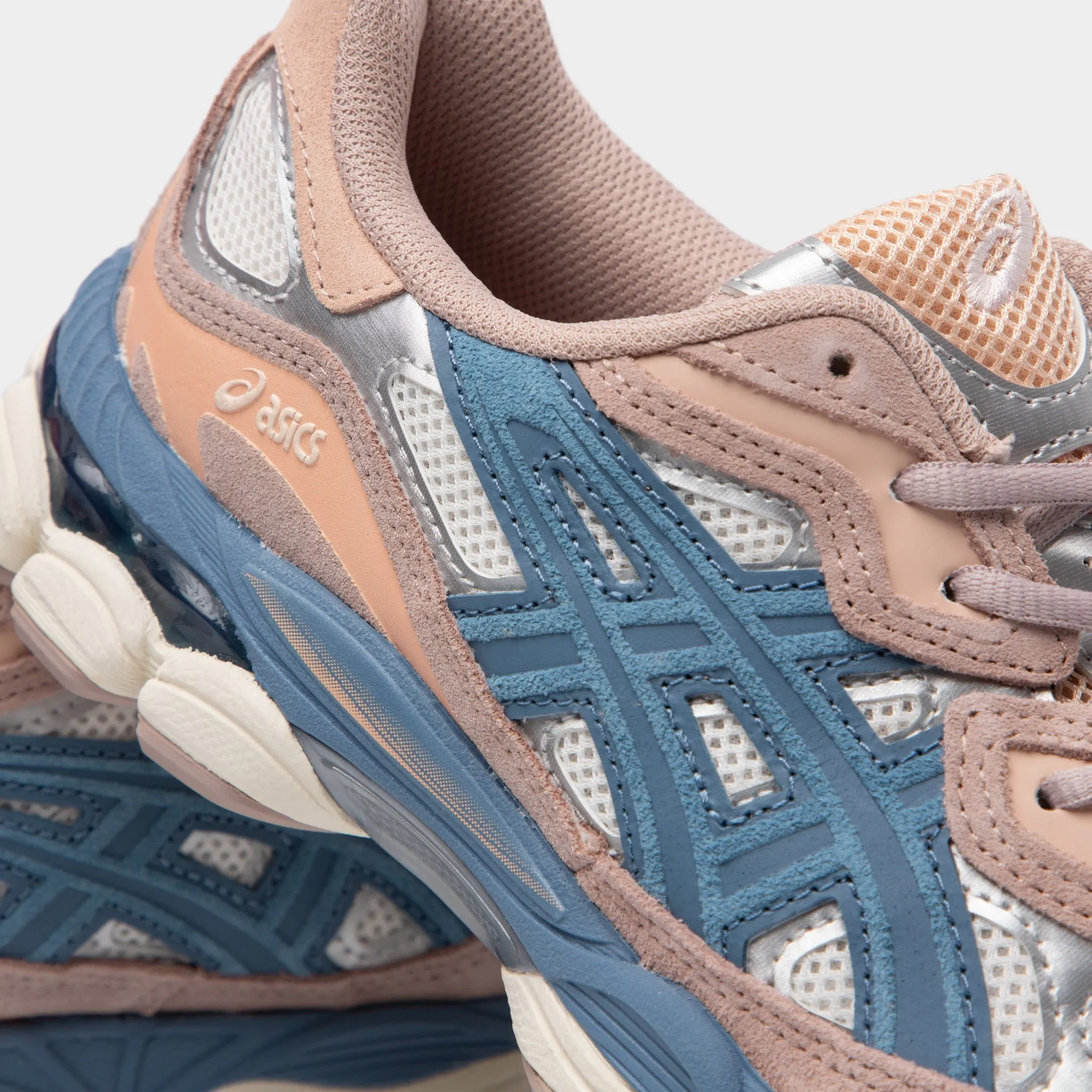 ASICS Women's Gel-NYC Cream / Grey Floss