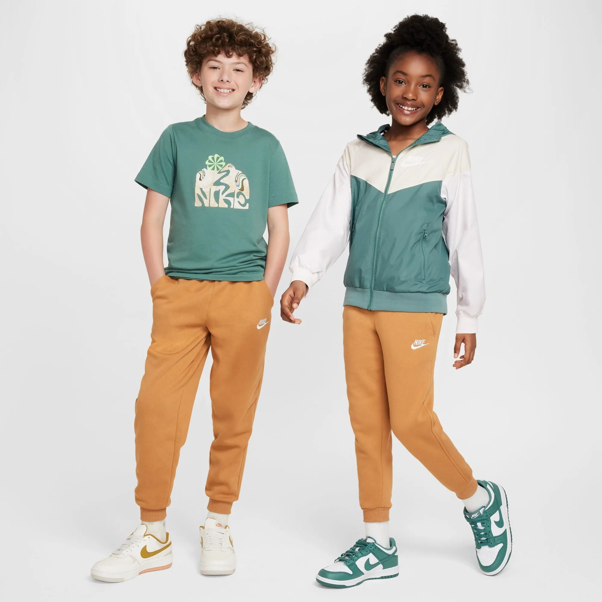 Boys' Nike Youth Club Fleece Joggers