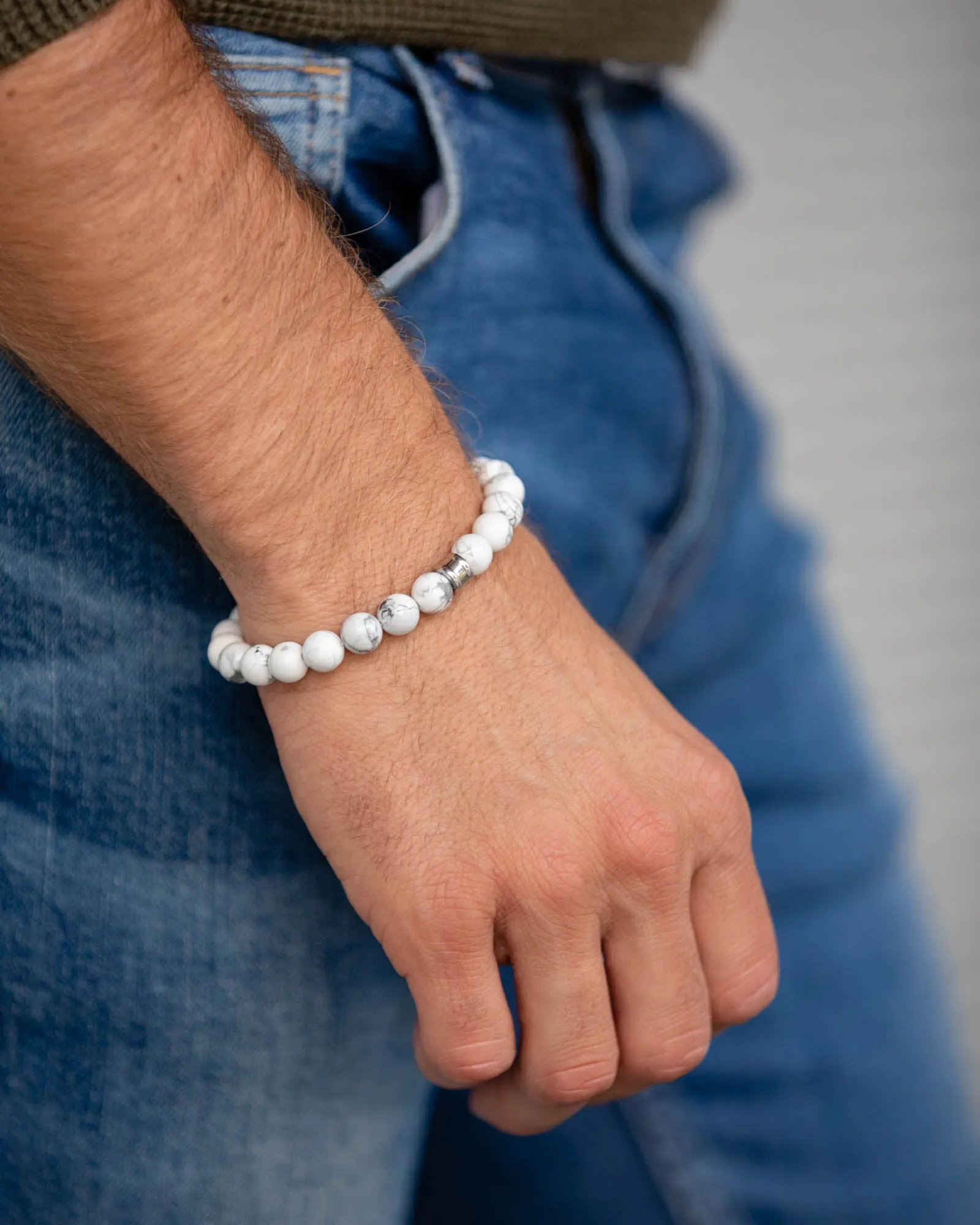 Bracelet with 8mm Howlite stone