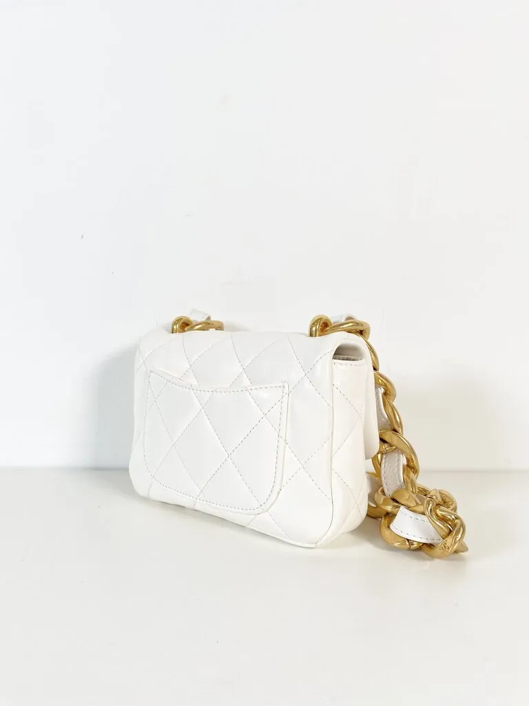 Chanel 22s White Flap