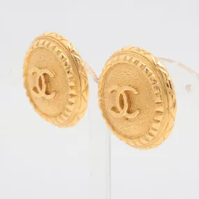 Chanel CC Logo Gold Round Clip On Earrings Costume Jewellery