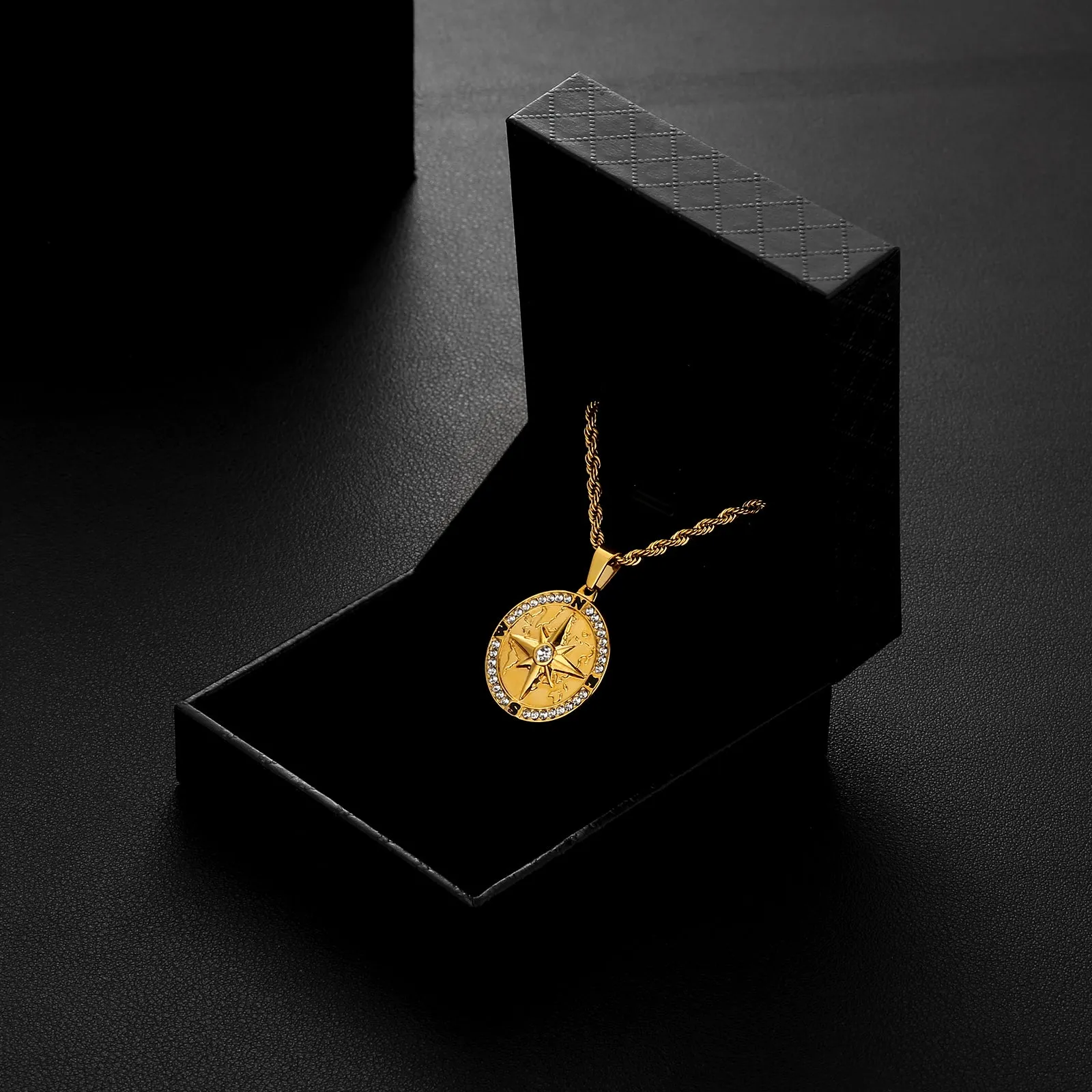 Compass Coin Pendant Necklace for Men CPDT