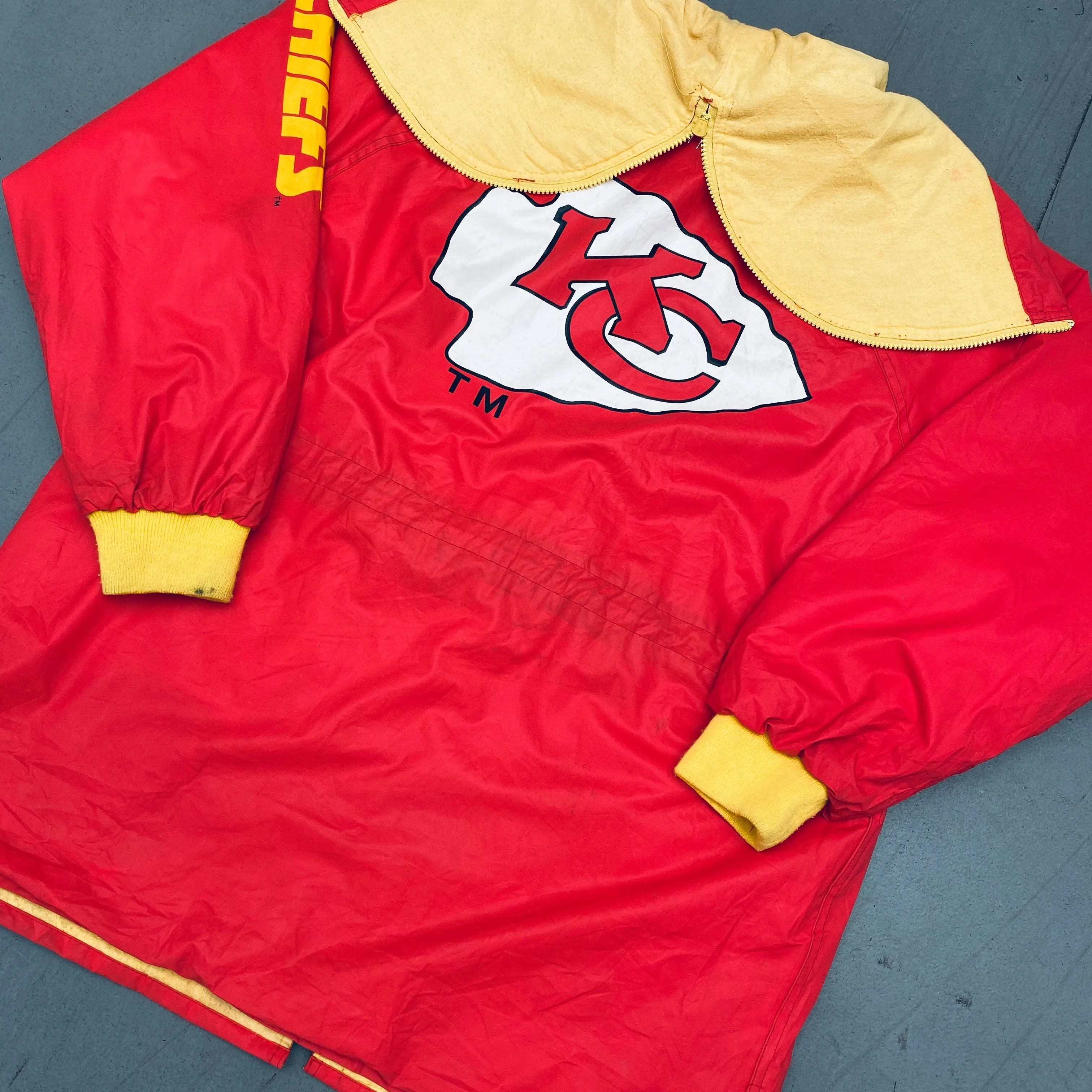 Kansas City Chiefs: 1990's Fullzip Waterproof Rain Mac (L)