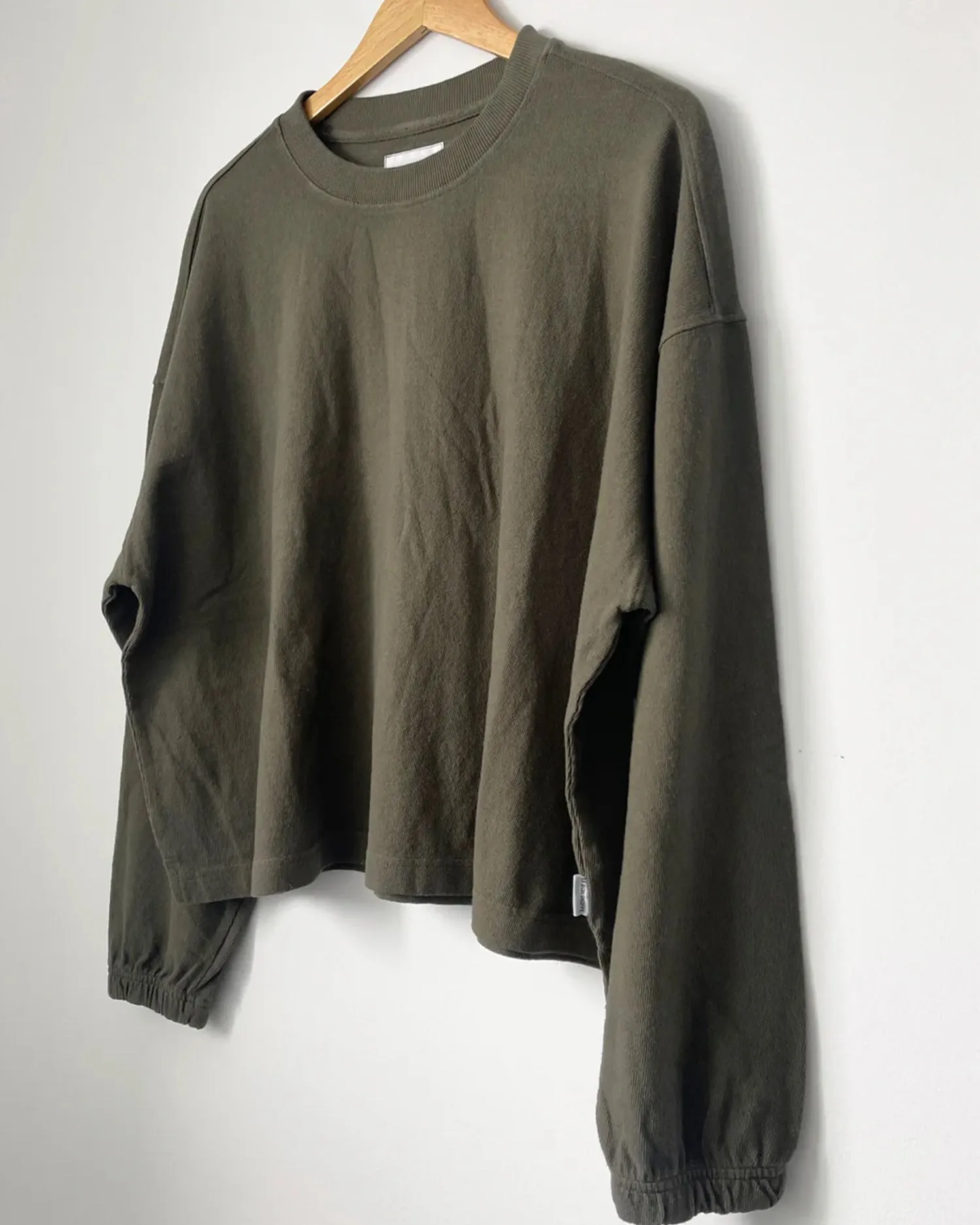 Naturelle Tee – Olive Green