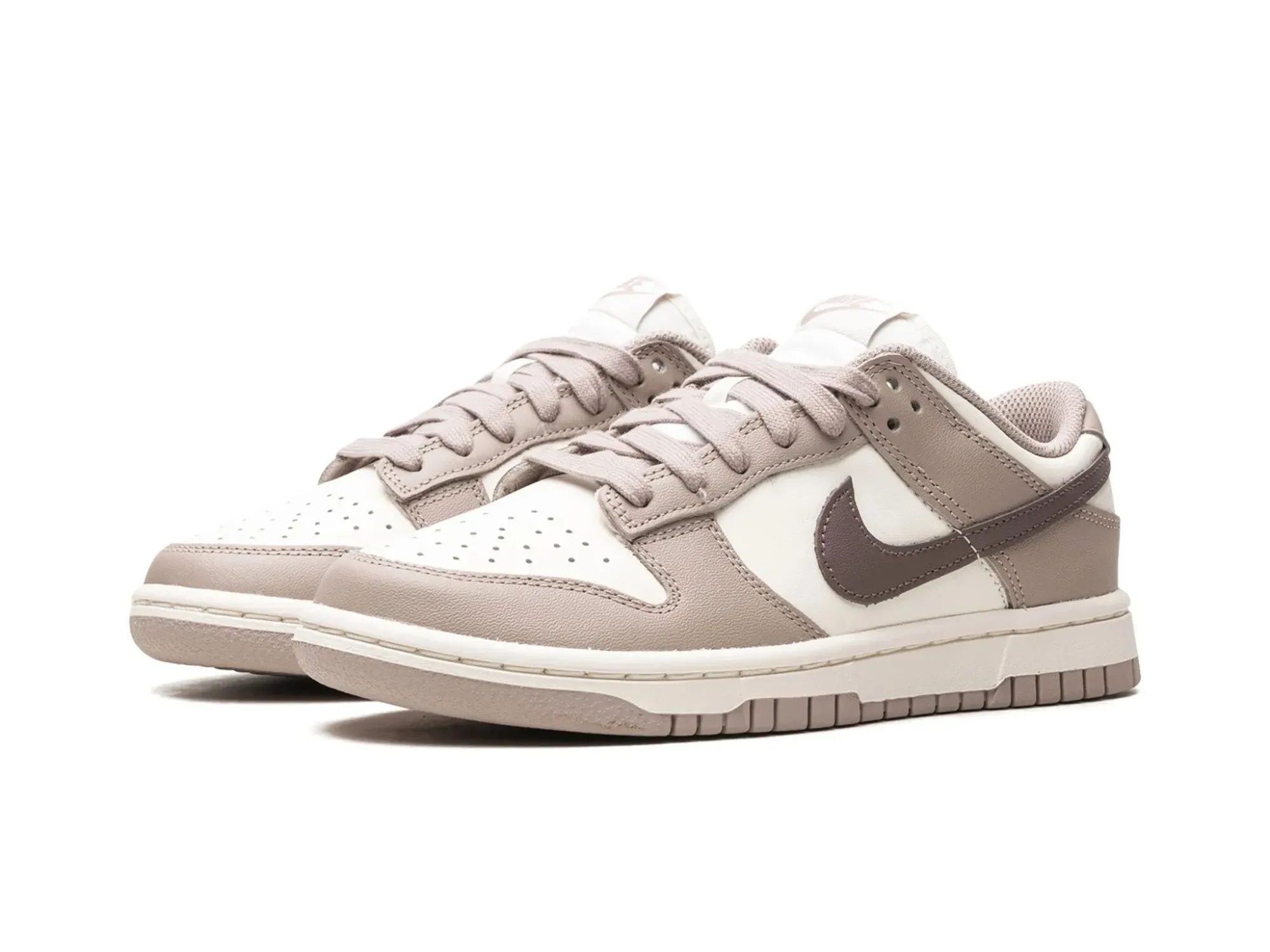 Nike Dunk Low "Diffused Taupe"