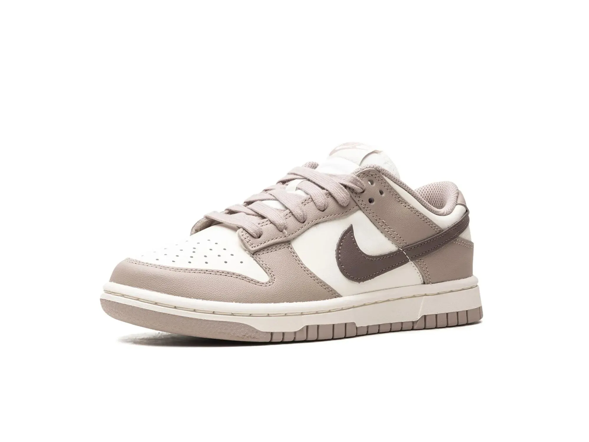 Nike Dunk Low "Diffused Taupe"