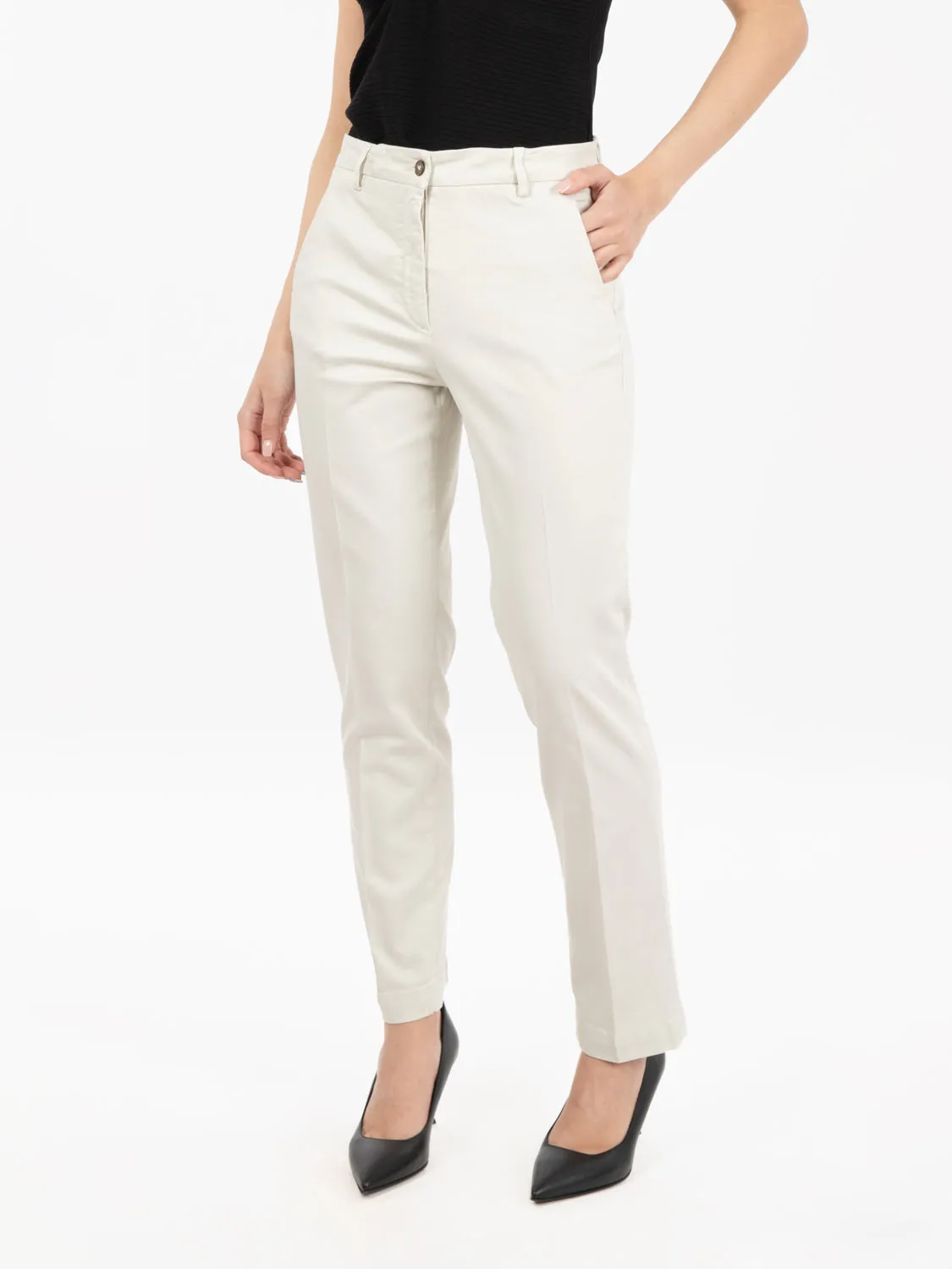 Pantaloni sigaretta beige chiaro