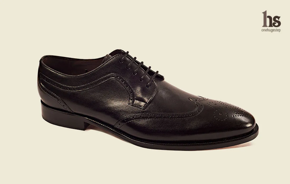 Wingtoe Derby Brogue with Decoration Punches on Quarters